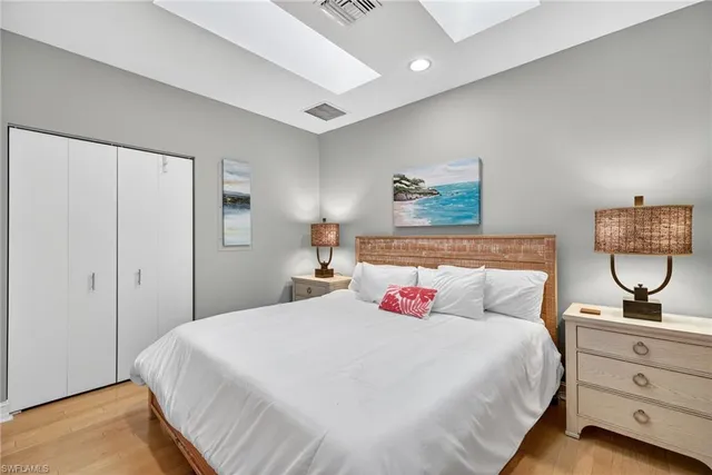 $20,000 | 740 5th Avenue North, Naples, FL 34102