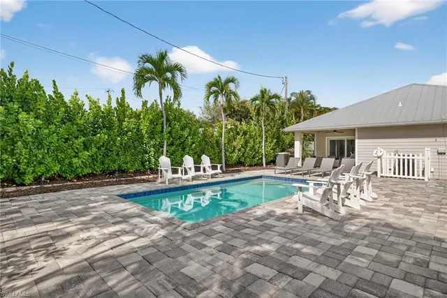 $20,000 | 740 5th Avenue North, Naples, FL 34102