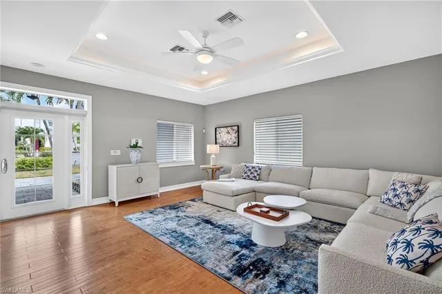 $20,000 | 740 5th Avenue North, Naples, FL 34102