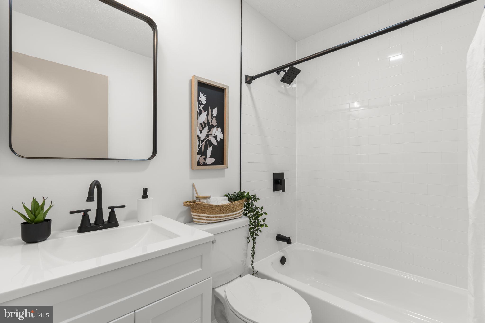 14 Powderock Place Baltimore, MD 21236 - Photo 23 of 44 FULL BATHROOM
