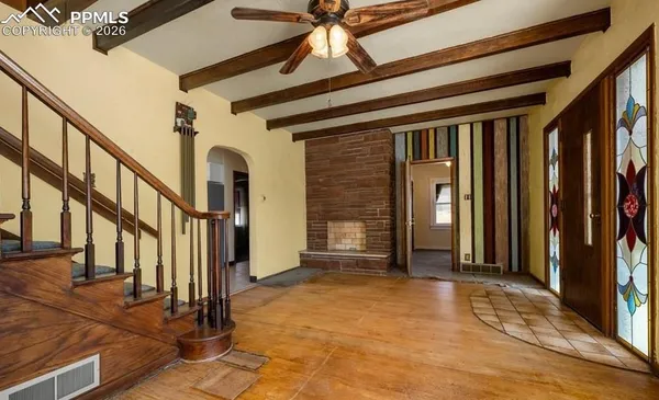 a view of an entryway