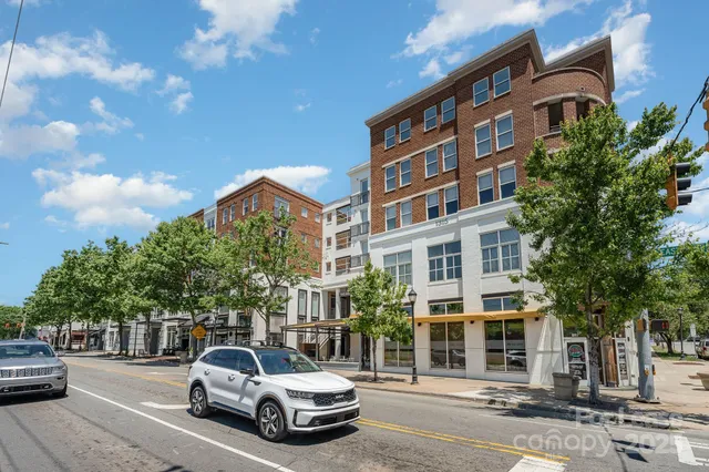 a car parked in front of a building