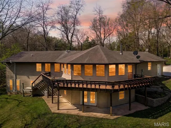 $515,000 | 2567 Sugar Lake Road, Pacific, MO 63069