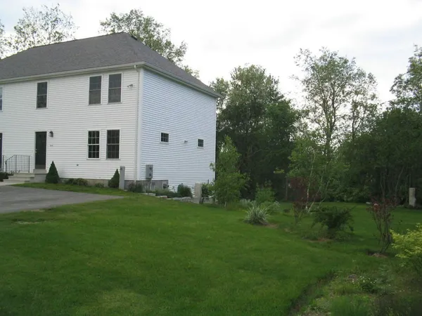 $2,800 | 56 School Street, Unit A, Spencer, MA 01562