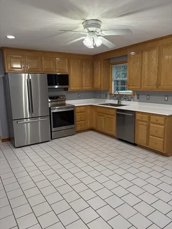 $2,800 | 56 School Street, Unit A, Spencer, MA 01562