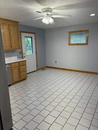 $2,800 | 56 School Street, Unit A, Spencer, MA 01562