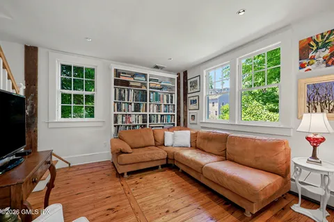 $1,595,000 | 14A W End Avenue, Old Greenwich, CT 06870