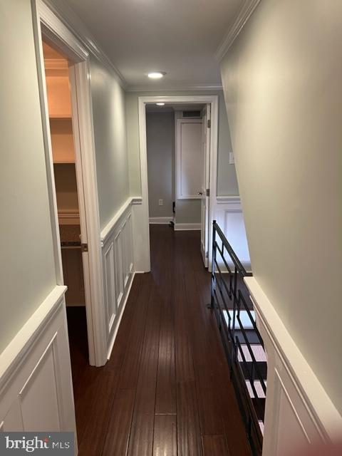 1028 Irving Street Philadelphia, PA 19107 - Photo 15 of 20 2nd floor hall way
