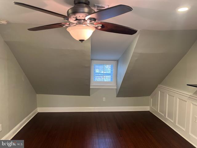 1028 Irving Street Philadelphia, PA 19107 - Photo 17 of 20 Third floor bedroom