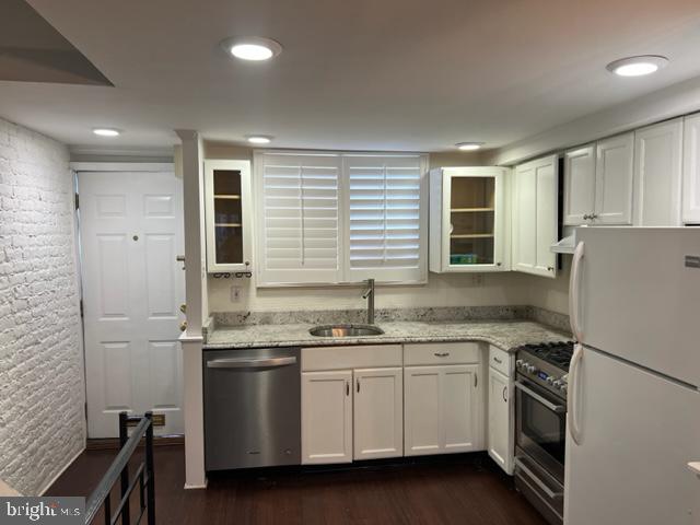 1028 Irving Street Philadelphia, PA 19107 - Photo 2 of 20 Kitchen