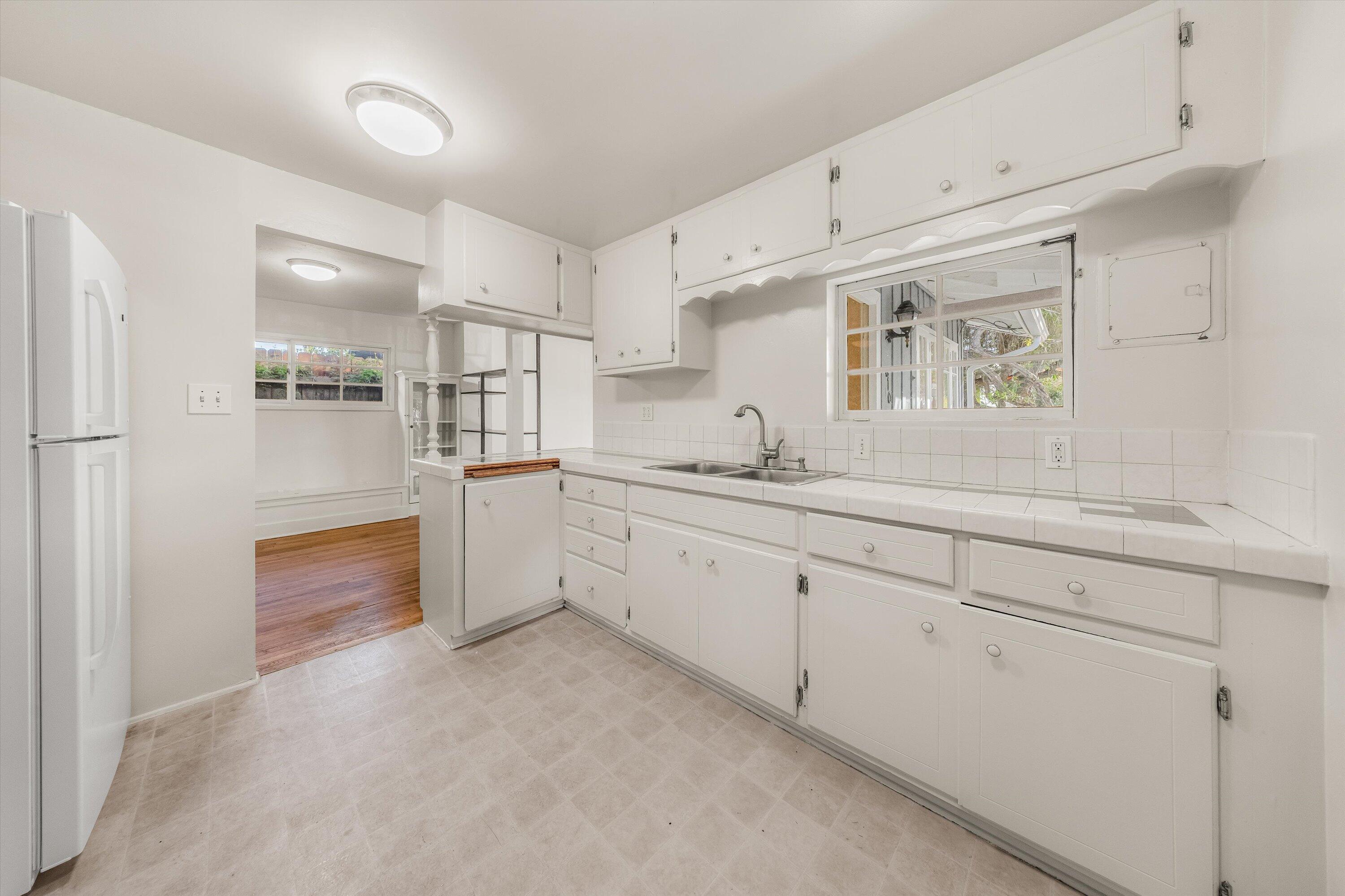 610 West Valerio Street Santa Barbara, CA 93101 - Photo 41 of 49 17-610 Valerio
