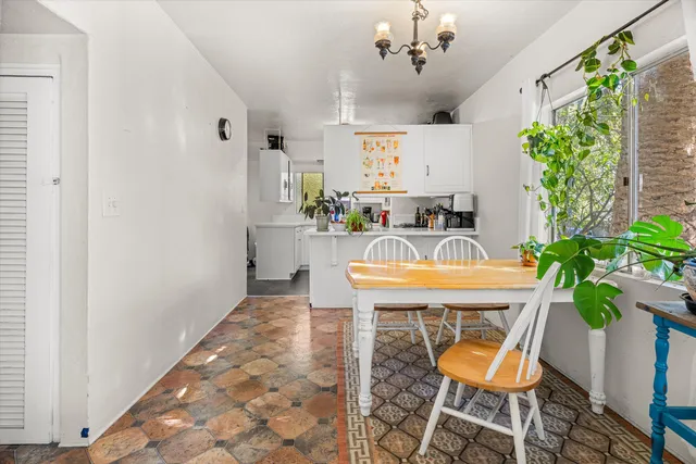 $1,895,000 | 610 West Valerio Street, Santa Barbara, CA 93101