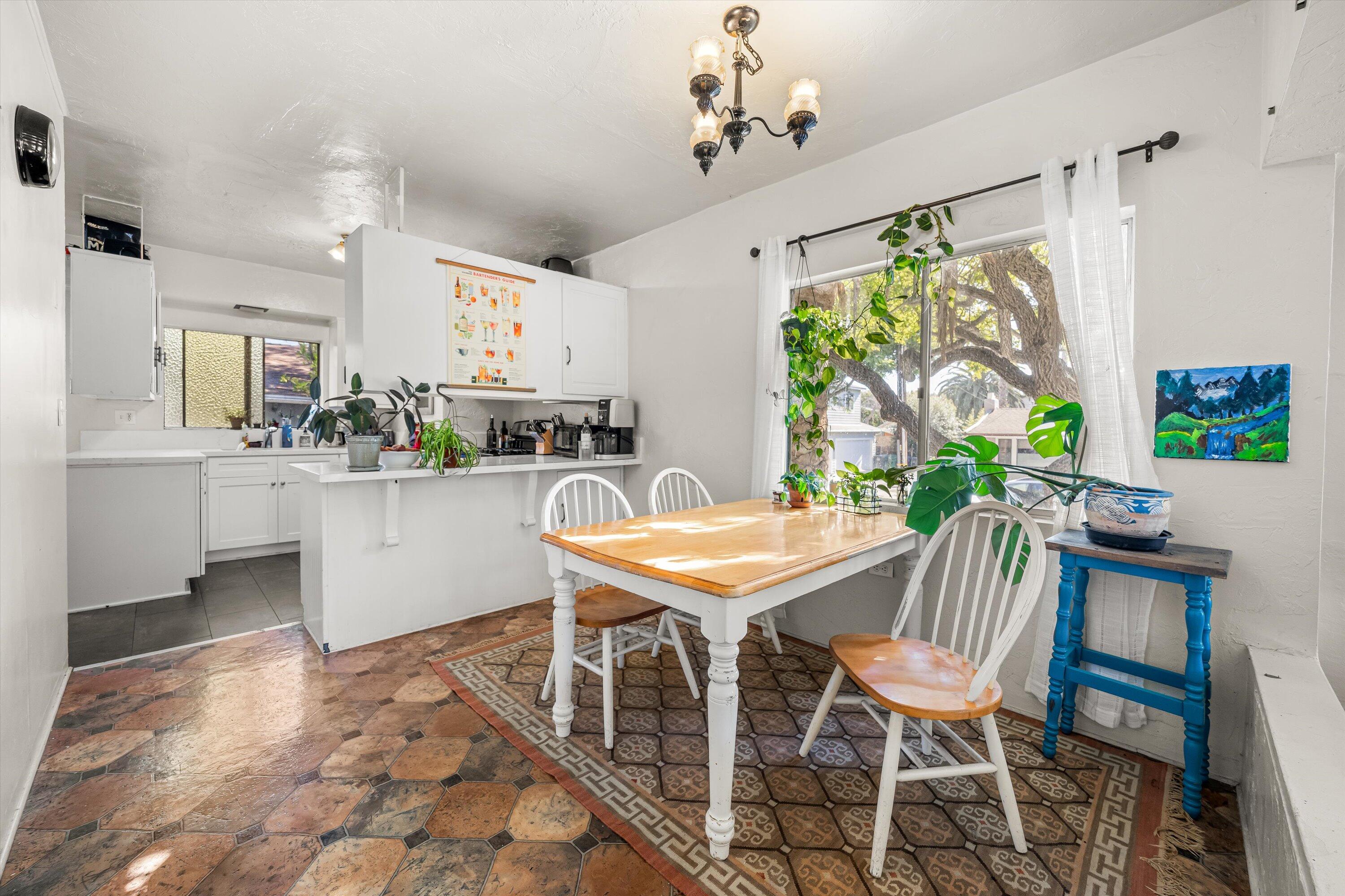 610 West Valerio Street Santa Barbara, CA 93101 - Photo 9 of 49 1-6 1702 Sunset Dining