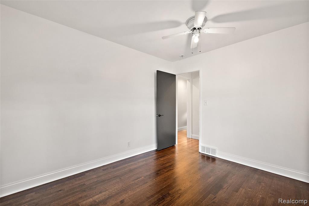 1653 Taunton Road Birmingham, MI 48009 - Photo 24 of 38