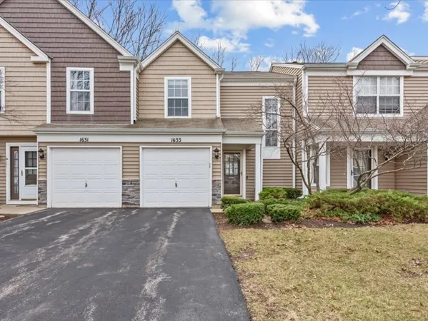 $276,900 | 1633 Pebble Beach Circle, Elgin, IL 60123