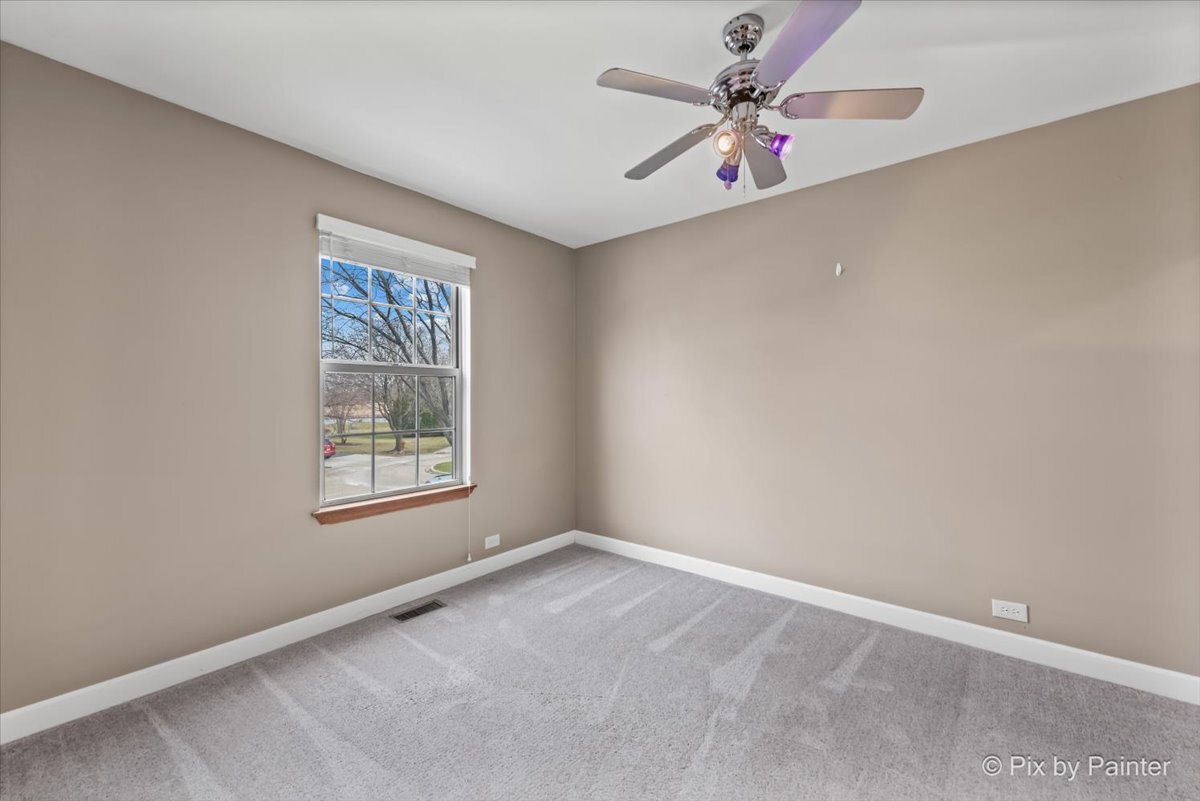 1633 Pebble Beach Circle Elgin, IL 60123 - Photo 12 of 35