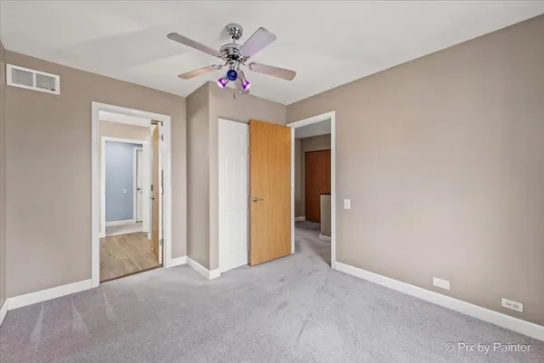 $276,900 | 1633 Pebble Beach Circle, Elgin, IL 60123