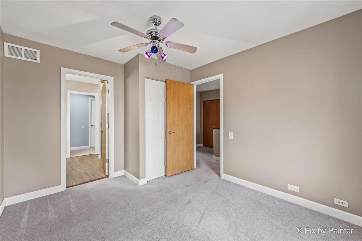 1633 Pebble Beach Circle Elgin, IL 60123 - Photo 13 of 35