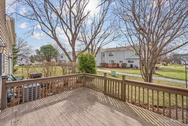 $276,900 | 1633 Pebble Beach Circle, Elgin, IL 60123