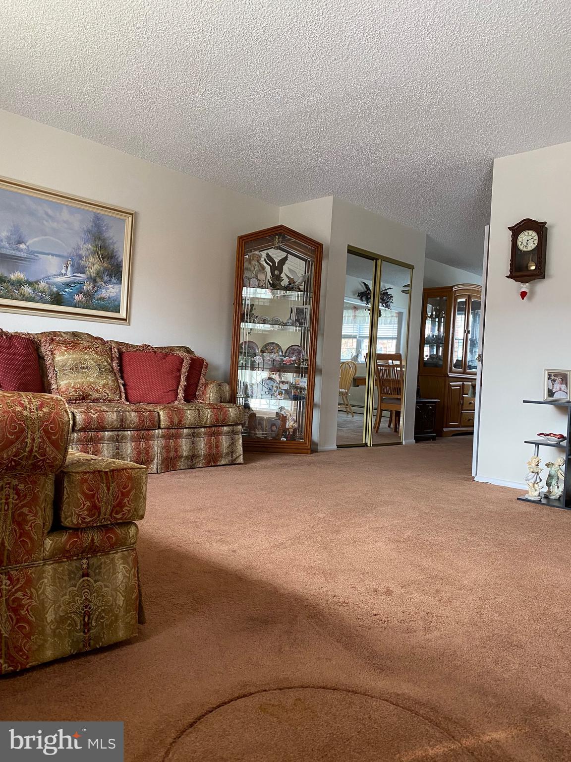 3422 Brookview Road Philadelphia, PA 19154 - Photo 4 of 26 Living Room