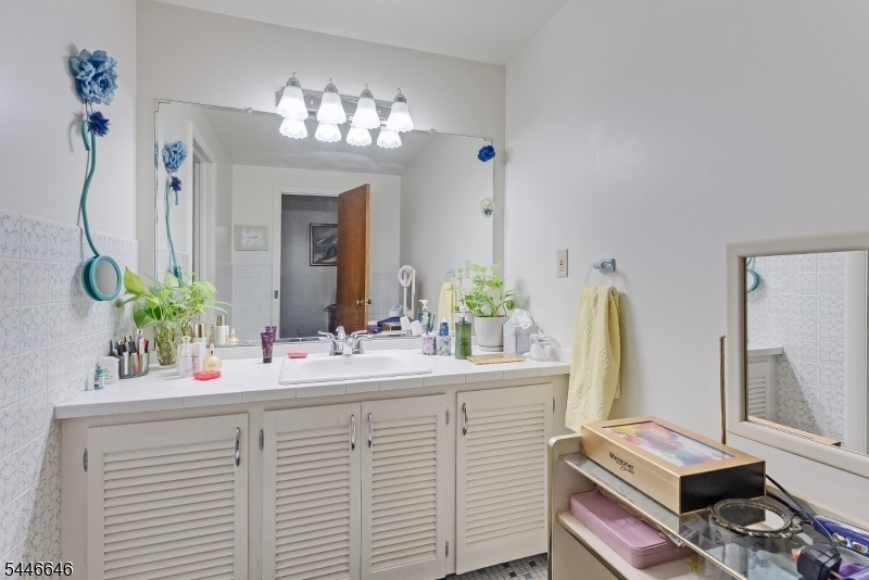103 Kitchell Road Morristown, NJ 07960 - Photo 29 of 48