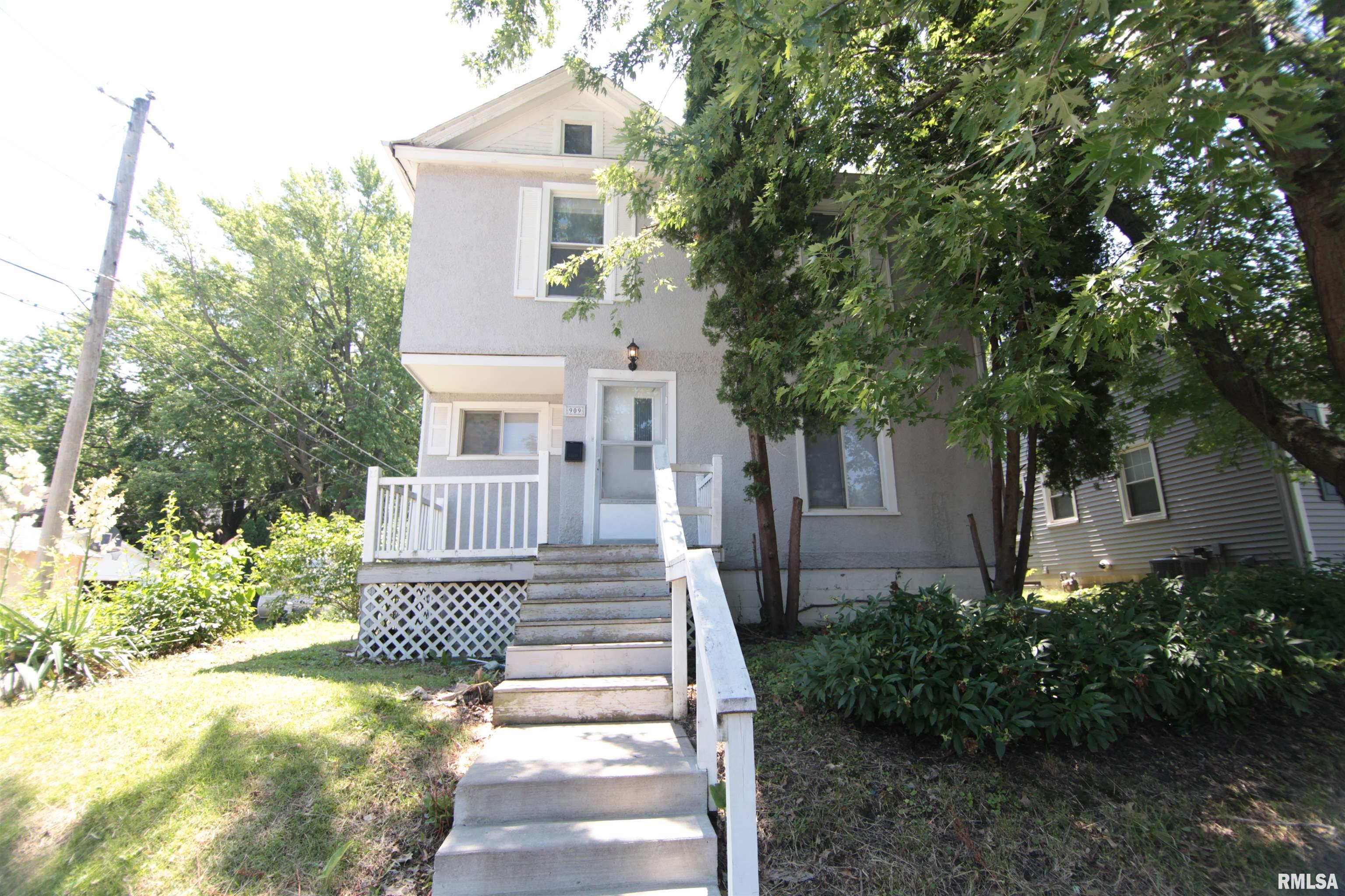 909 East Laurel St  