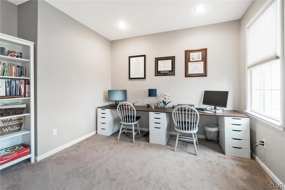 3807 East Hopewell Road Center Valley, PA 18034 - Photo 3 of 34 Private study/office