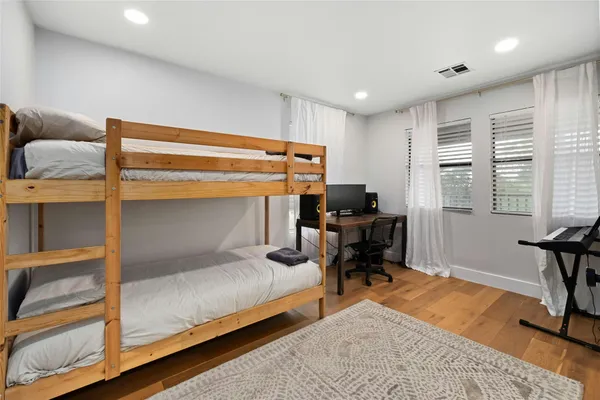 $3,200 | 2804 Crest Avenue, Austin, TX 78702
