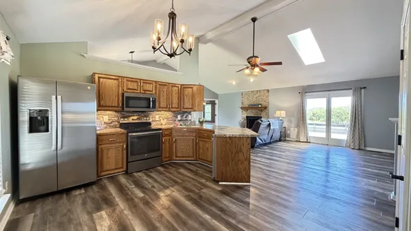 $445,000 | 4470 Scottsville Road, Franklin, KY 42134
