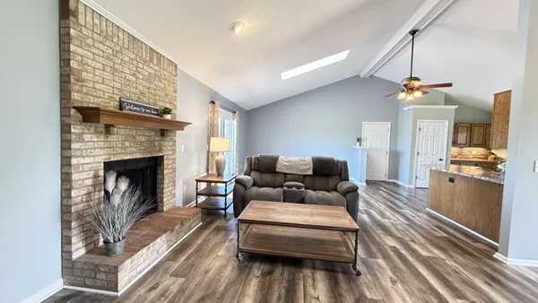 $445,000 | 4470 Scottsville Road, Franklin, KY 42134