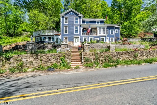 $415,000 | 12 Sanatorium Road, Glen Gardner, NJ 08826