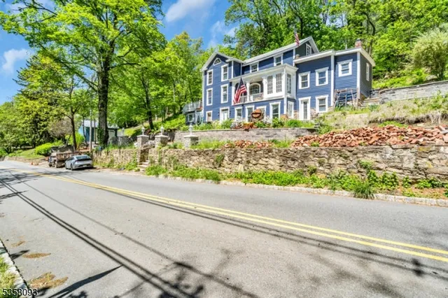 $415,000 | 12 Sanatorium Road, Glen Gardner, NJ 08826