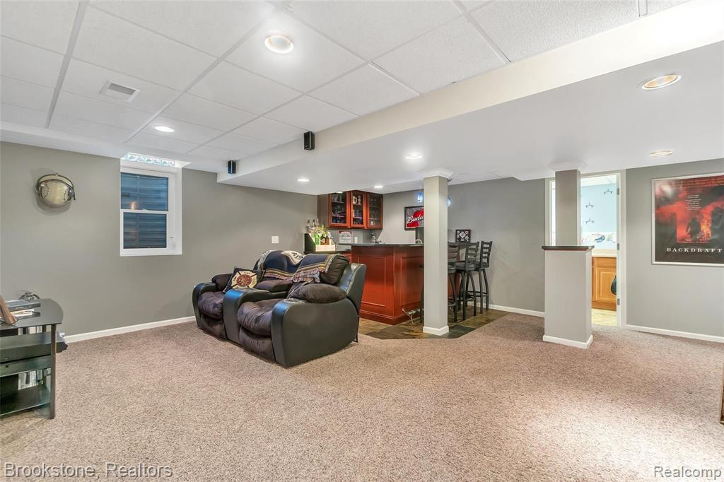 811 Croydon Road Rochester Hills, MI 48309 - Photo 30 of 47