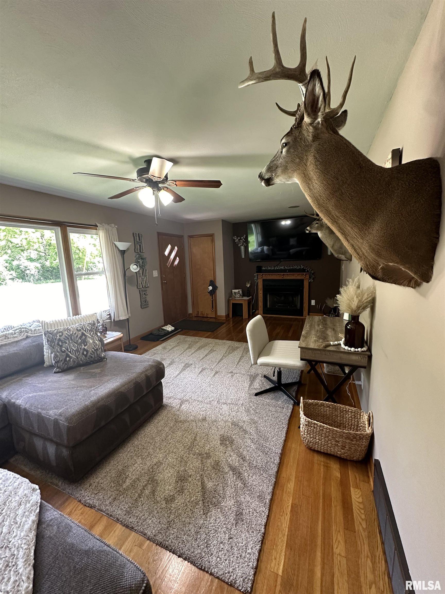 12339 Oakton Road Savanna, IL 61074 - Photo 11 of 31 Gallery Image 11