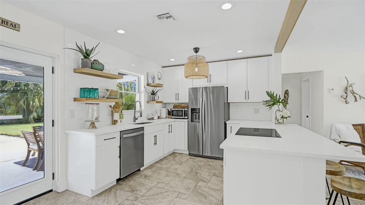 1189 West Camino Real Boca Raton, FL 33486 - Photo 4 of 37 Photo 4
