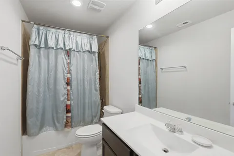 $350,000 | 12535 West Hillock Lane, Houston, TX 77047