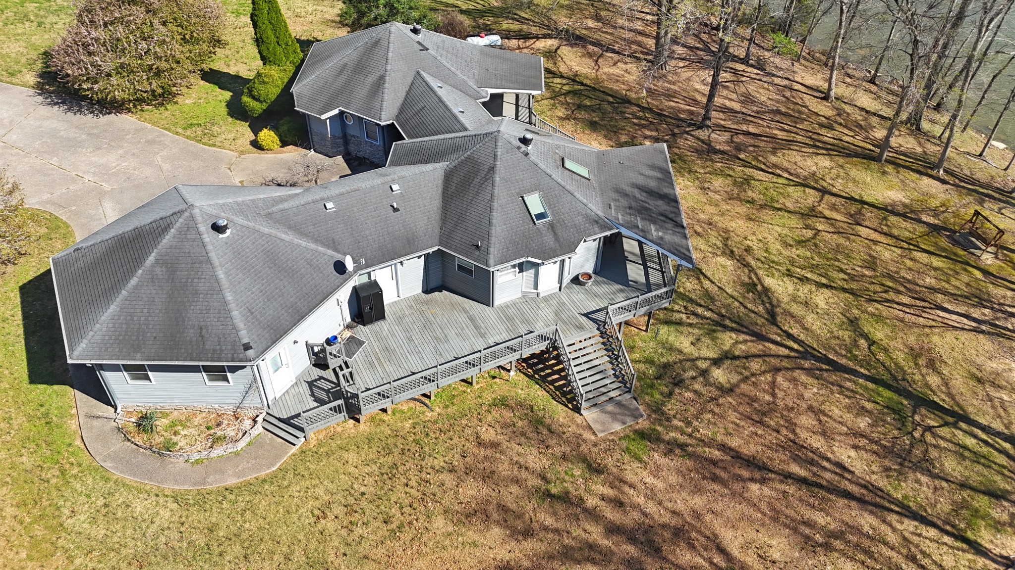 165 Cedar Point Road Bumpus Mills, TN 37028 - Photo 30 of 57