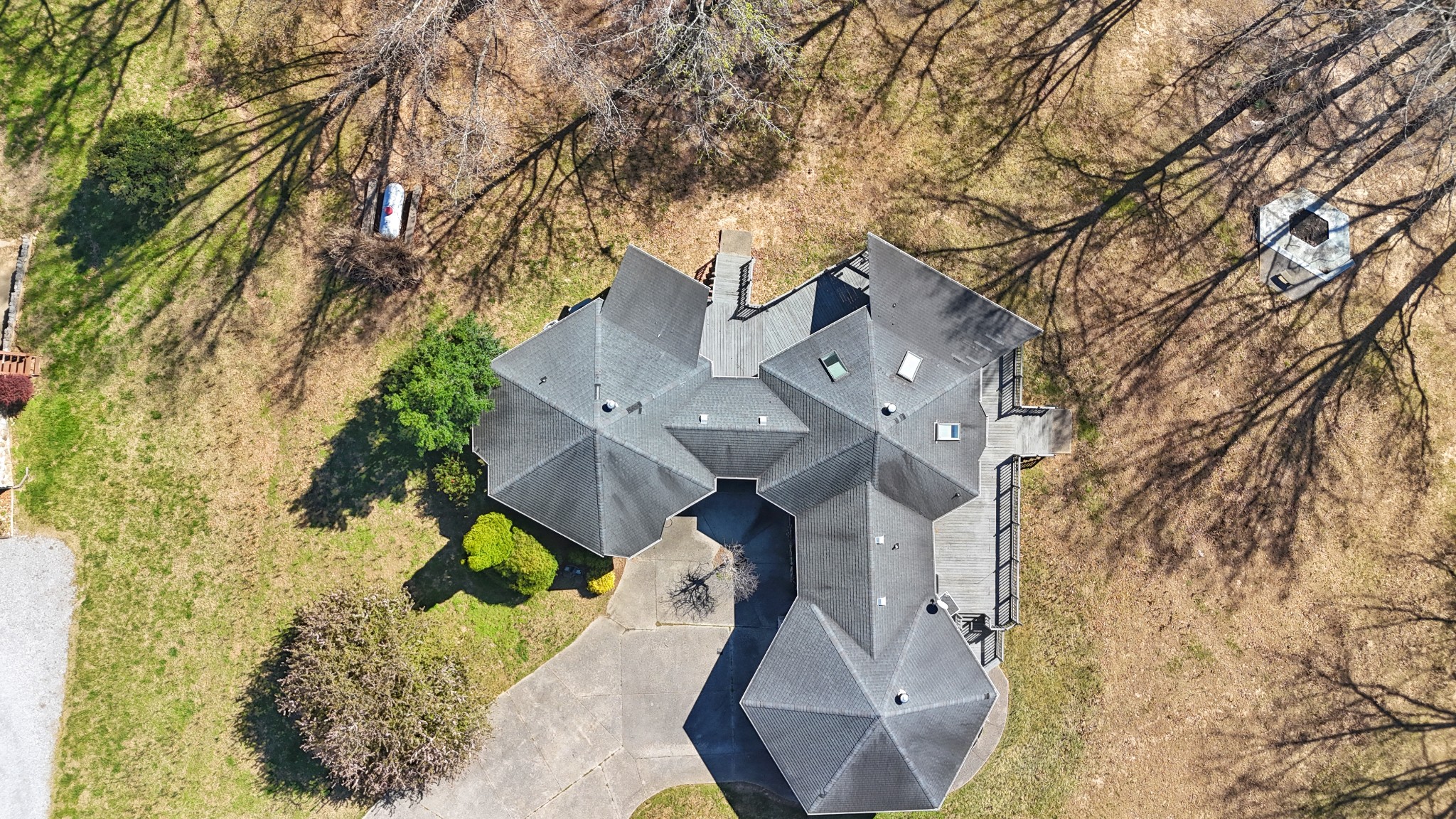 165 Cedar Point Road Bumpus Mills, TN 37028 - Photo 35 of 57