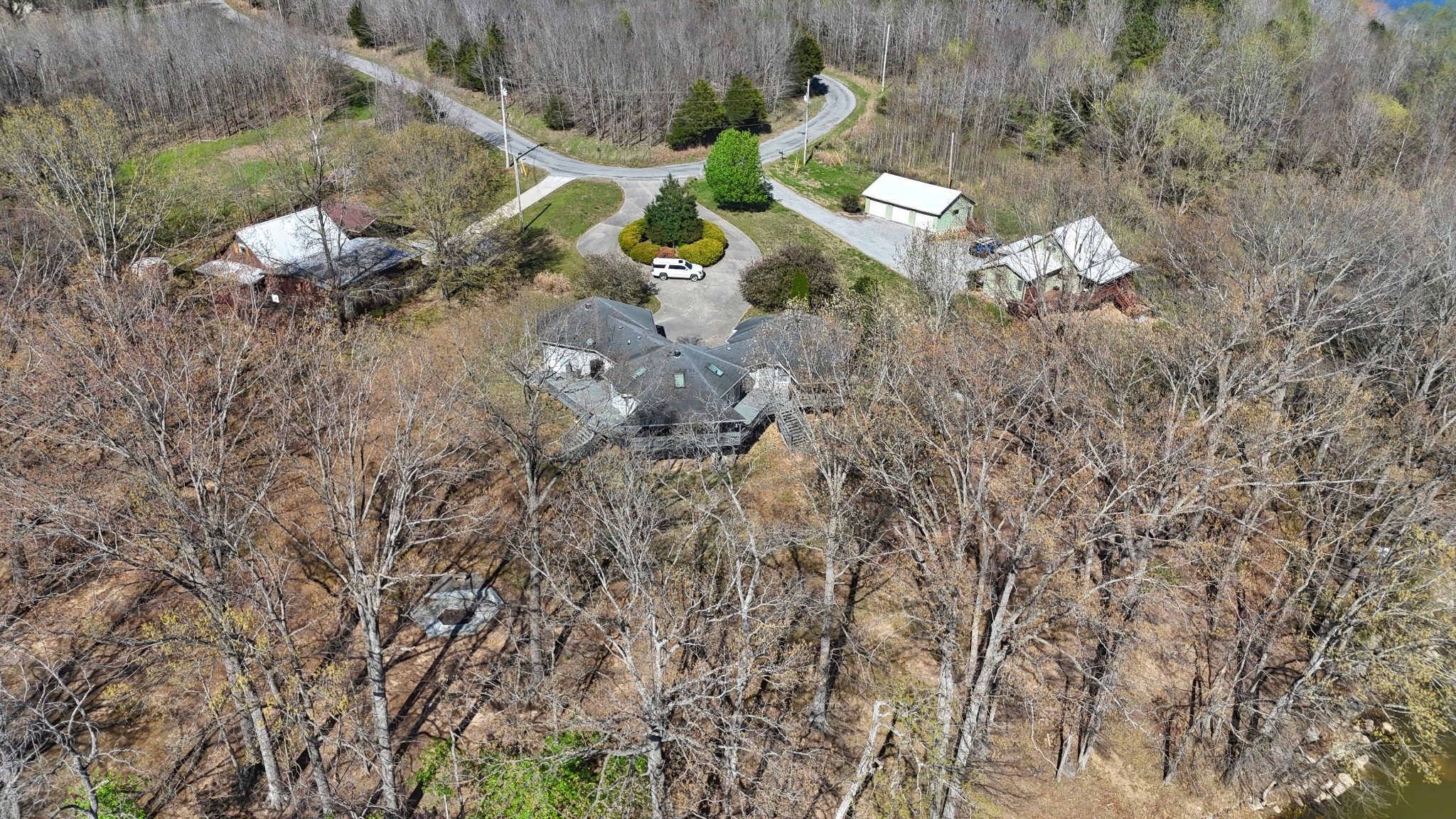 165 Cedar Point Road Bumpus Mills, TN 37028 - Photo 38 of 57