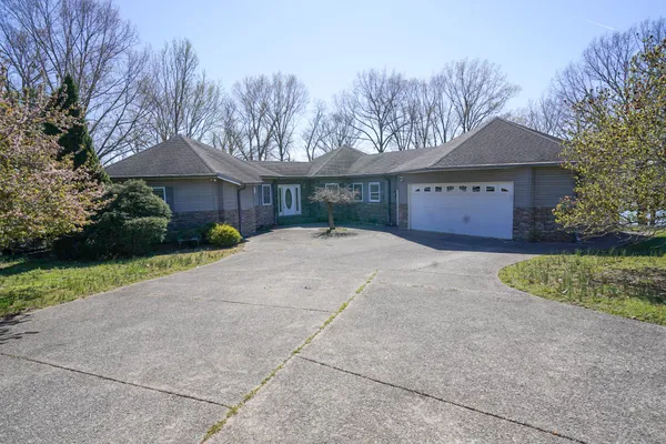 $579,900 | 165 Cedar Point Road, Bumpus Mills, TN 37028