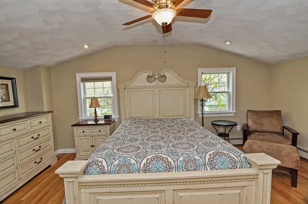 214 Springvale Avenue Everett, MA 02149 - Photo 17 of 30 Gallery Image 17