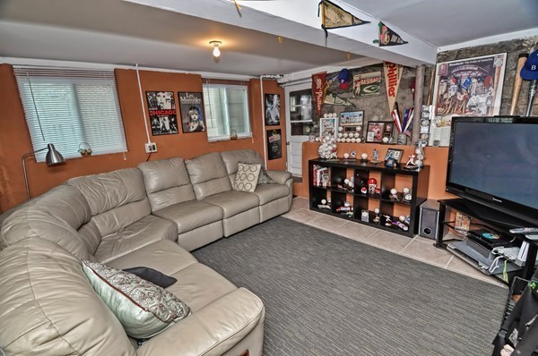214 Springvale Avenue Everett, MA 02149 - Photo 25 of 30 Gallery Image 25