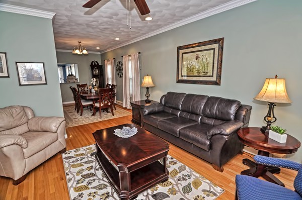 214 Springvale Avenue Everett, MA 02149 - Photo 6 of 30 Gallery Image 6