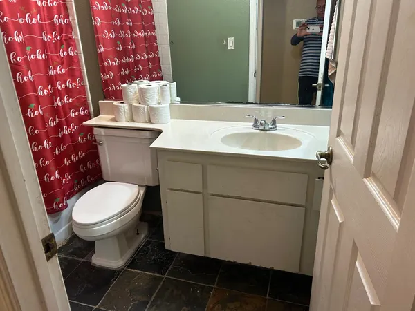 $379,999 | 624 Park Hurst Way, Modesto, CA 95358