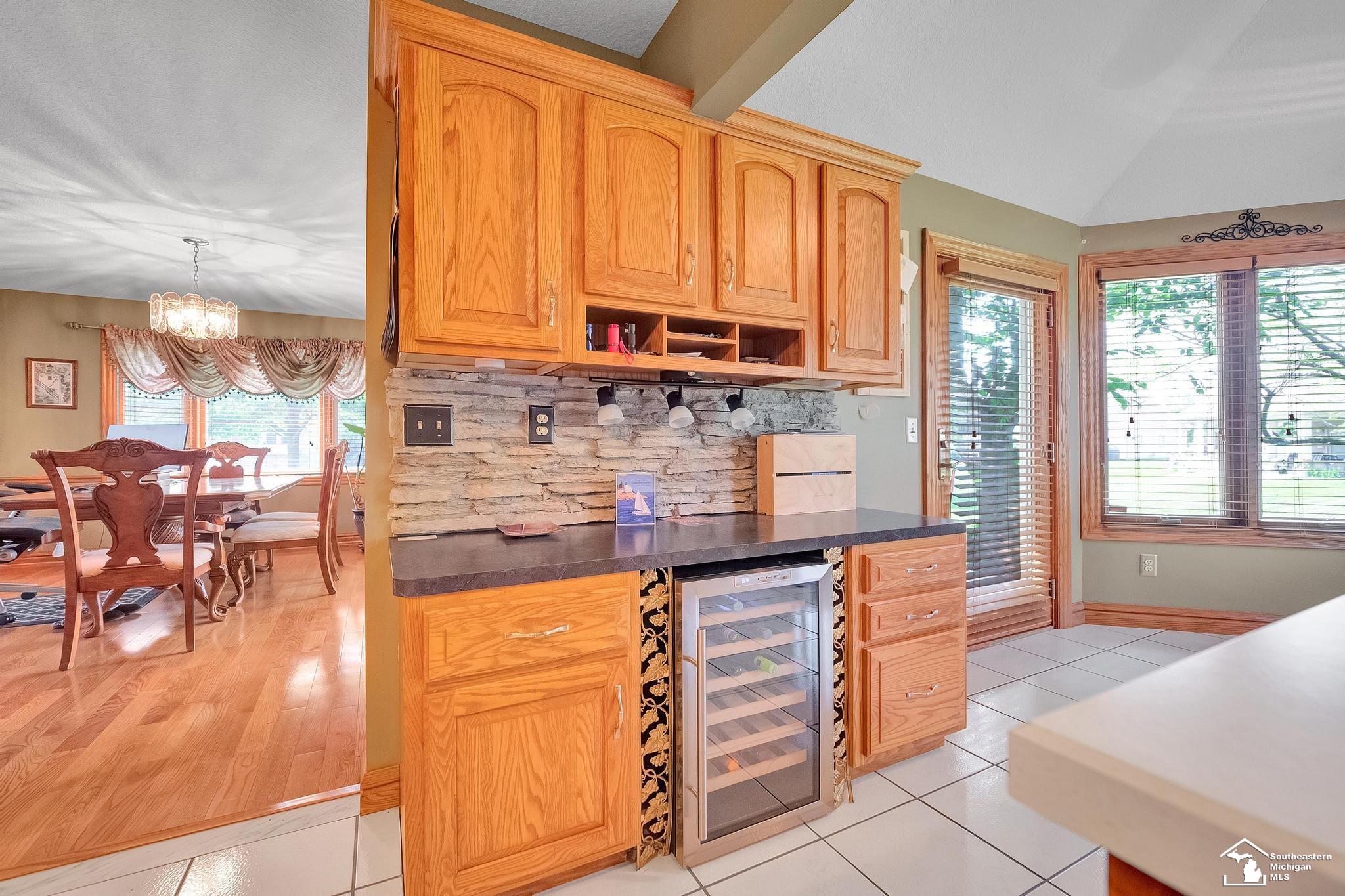 4119 Brest Road Newport, MI 48166 - Photo 18 of 76 50143307-0f1f607f-38fa-43b6-98c5-e9a08b34427b.JPG