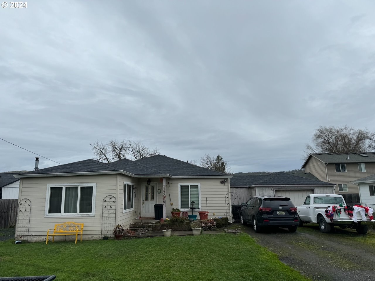 2264 Austin Road Roseburg, OR 97471 - Photo 1 of 14 Gallery Image 1
