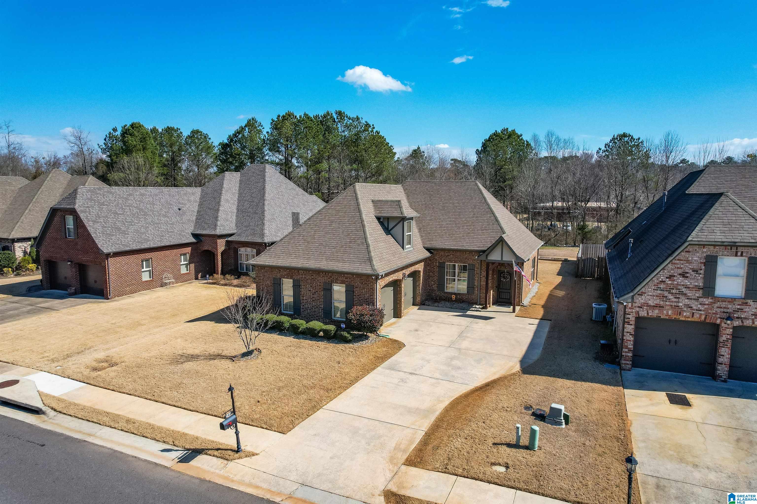 244 Lacey Avenue Alabaster, AL 35114 - Photo 4 of 30