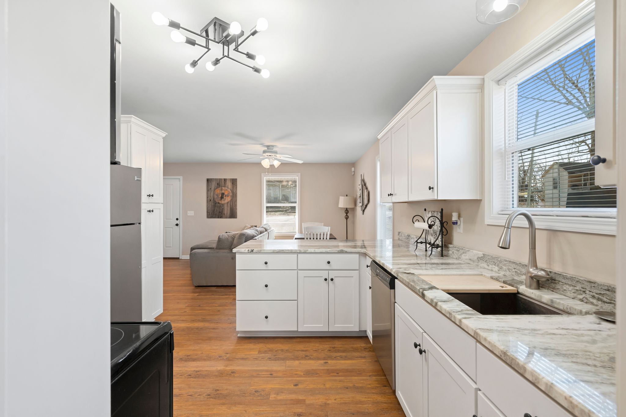 402 South Mulberry Street Dickson, TN 37055 - Photo 13 of 25