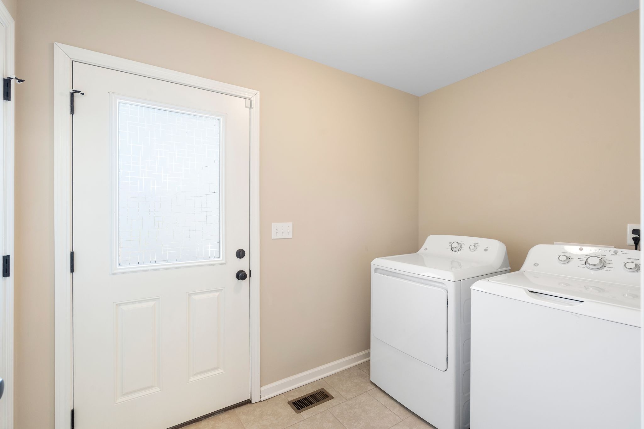 402 South Mulberry Street Dickson, TN 37055 - Photo 15 of 25