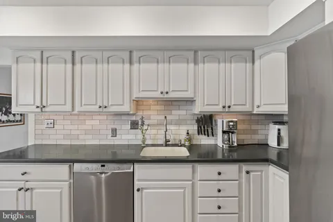 $699,900 | 8807 Hawthorne Lane, Wyndmoor, PA 19038